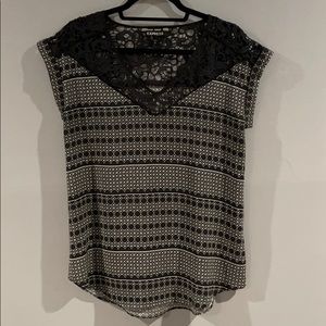 Express Satin Crochet Lace Gramercy V-Neck Tee